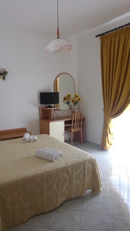Forio di Ischia Villa Natalina الغرفة الصورة
